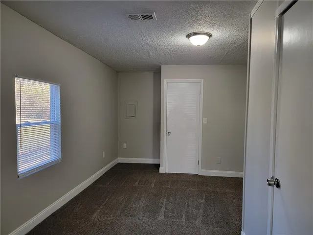 $203,000 | 6338 Longwood Court, Kansas City, KS 66104