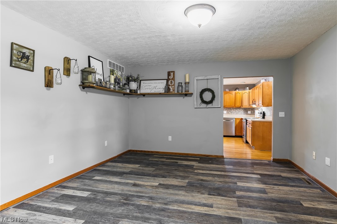 551 Federal Road Little Hocking, OH 45742 - Photo 5 of 33