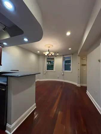 $3,800 | 106 East Brookline Street, Unit 1, Boston, MA 02118