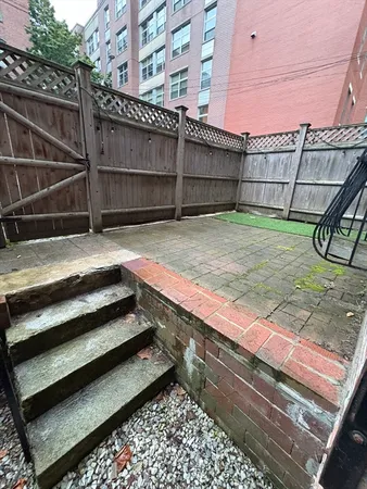 $3,800 | 106 East Brookline Street, Unit 1, Boston, MA 02118