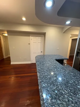 $3,800 | 106 East Brookline Street, Unit 1, Boston, MA 02118