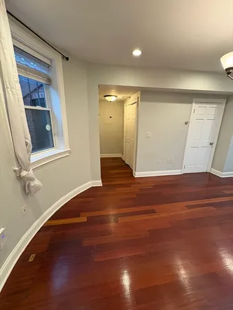 $3,800 | 106 East Brookline Street, Unit 1, Boston, MA 02118