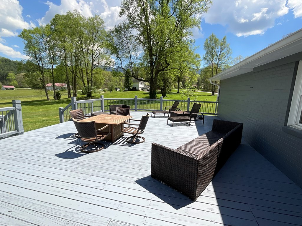 425 Junaluska Road Andrews, NC 28901 - Photo 16 of 42 Gallery Image 16