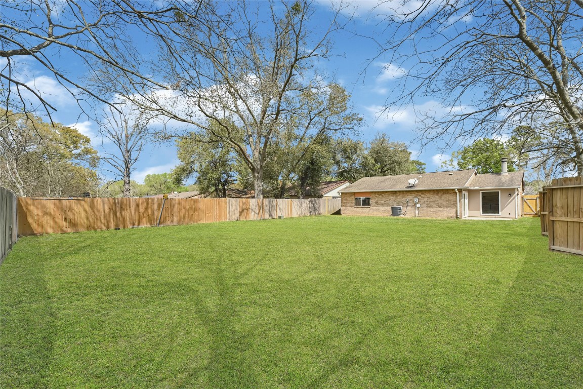 22831 Millgate Drive Spring, TX 77373 - Photo 7 of 29