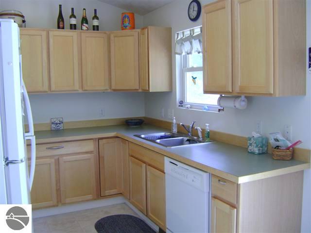 2697 Five Mile Road Traverse City, MI 49686 - Photo 23 of 25 1725751-22.JPG