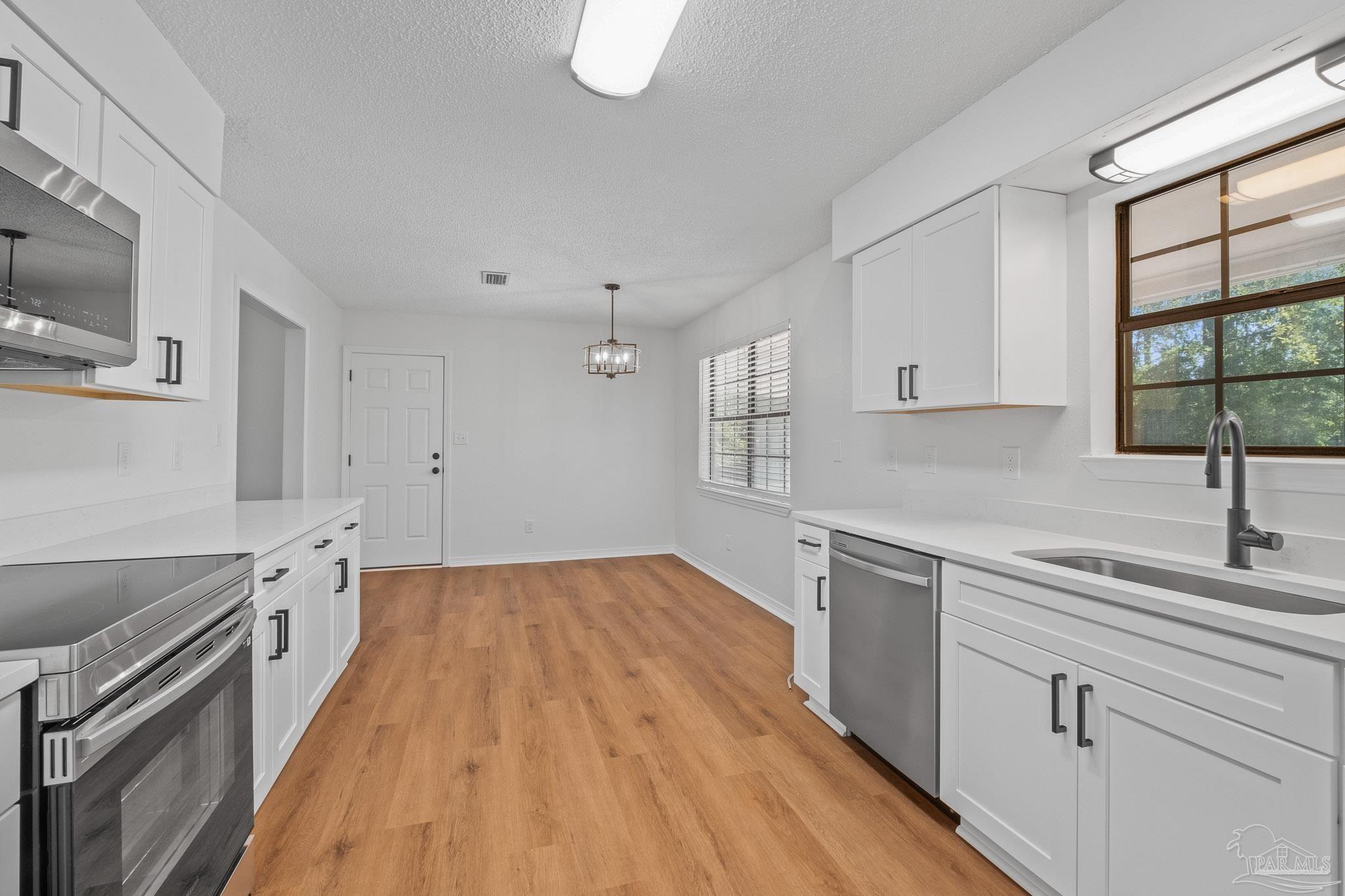 2069 Garcon Point Road Milton, FL 32583 - Photo 11 of 40 Gallery Image 11