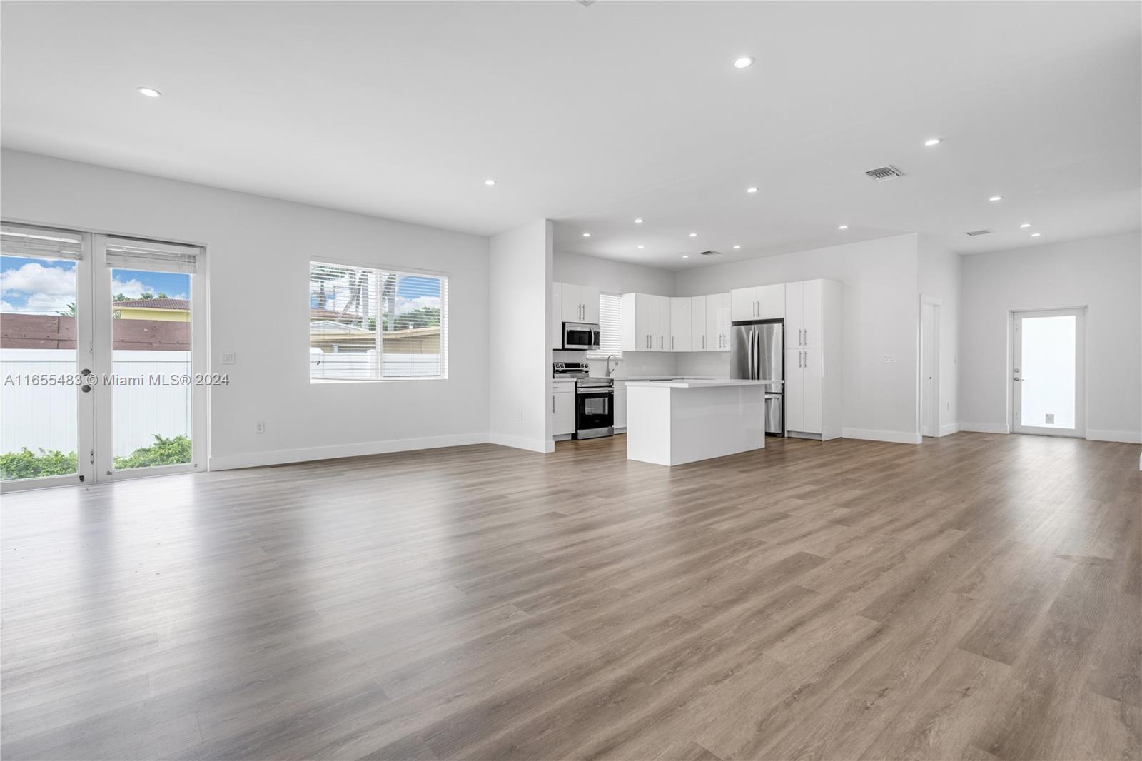 3134 Southwest 64th Avenue Miami, FL 33155 - Photo 16 of 47 Gallery Image 16