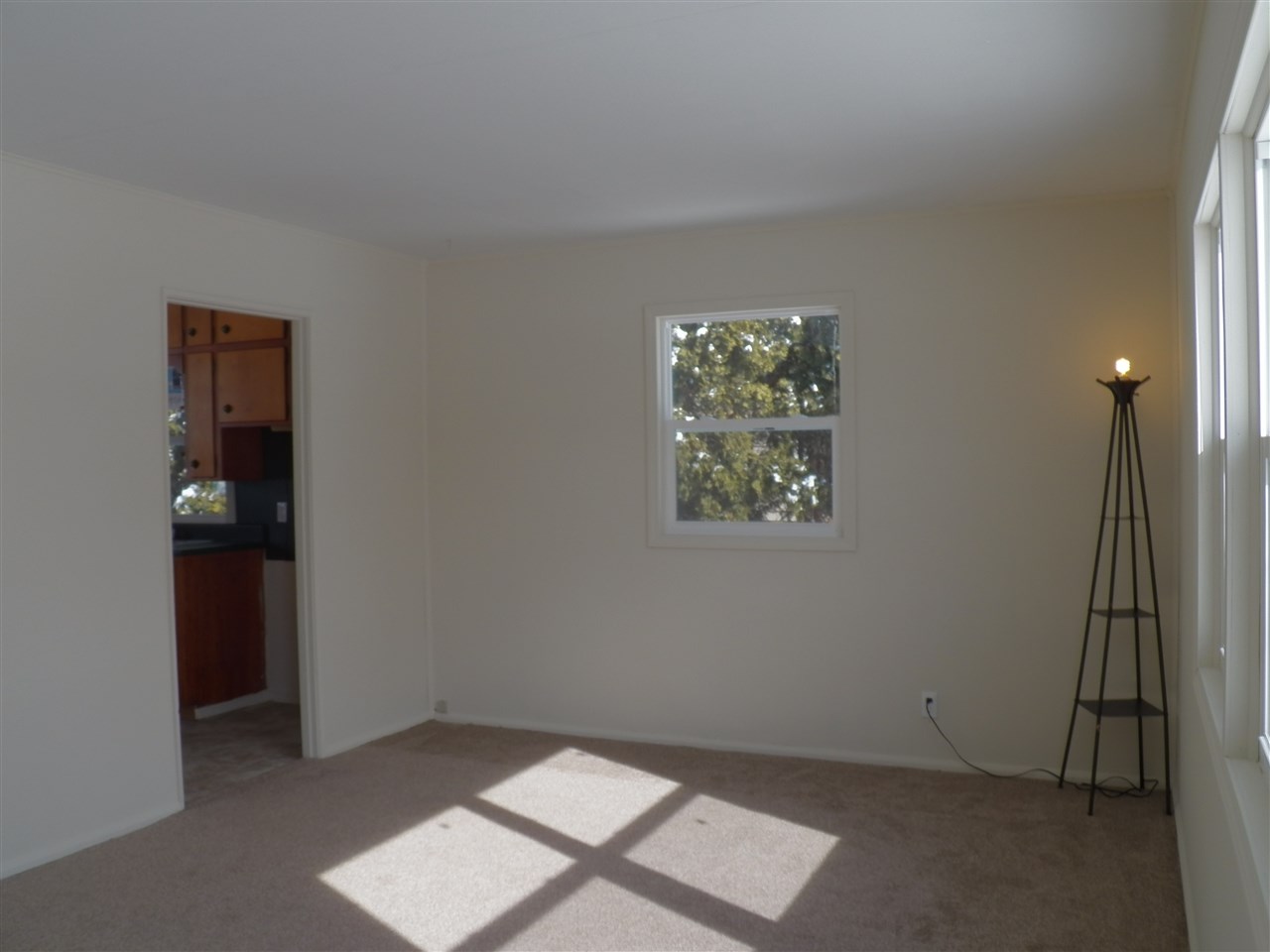 269 Park Place Decatur, IN 46733 - Photo 3 of 24