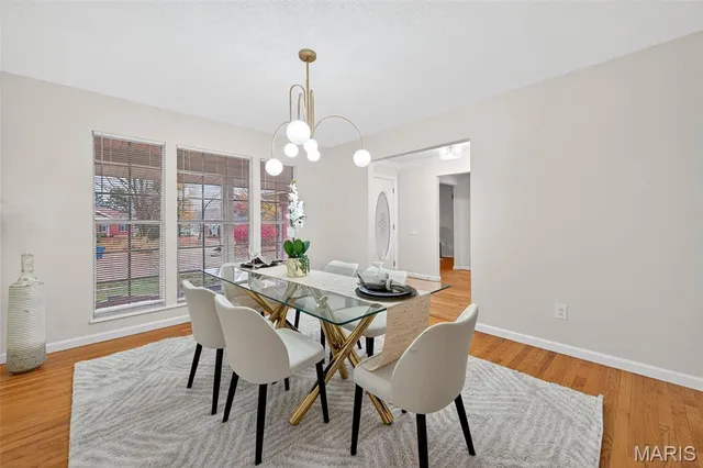 $550,000 | 805 Phaeton Drive, Manchester, MO 63021