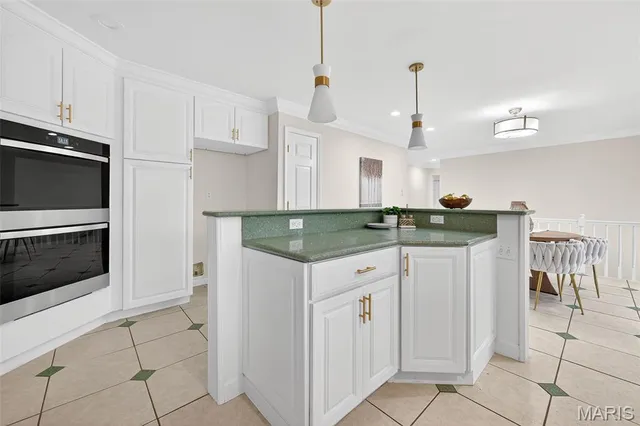 $550,000 | 805 Phaeton Drive, Manchester, MO 63021