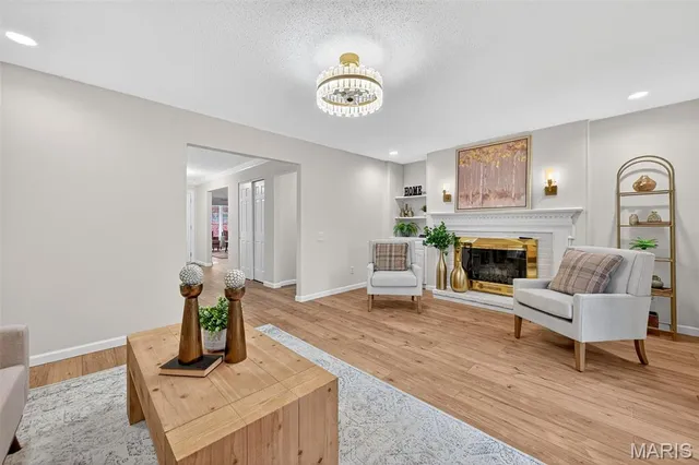 $550,000 | 805 Phaeton Drive, Manchester, MO 63021