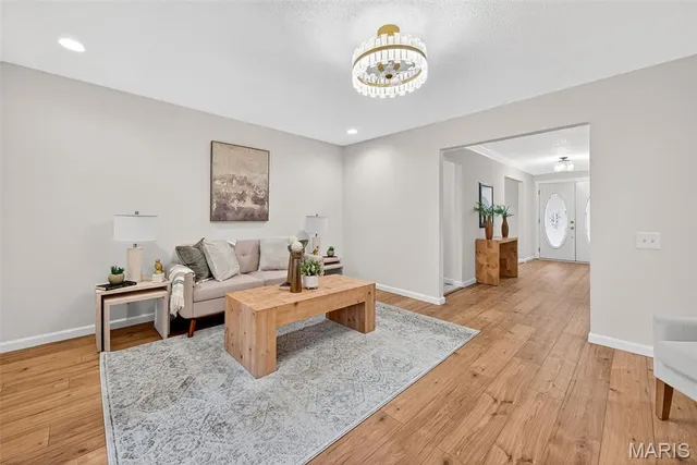 $550,000 | 805 Phaeton Drive, Manchester, MO 63021