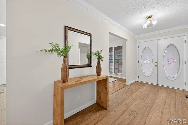 $550,000 | 805 Phaeton Drive, Manchester, MO 63021