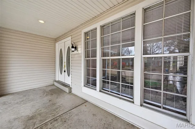 $550,000 | 805 Phaeton Drive, Manchester, MO 63021