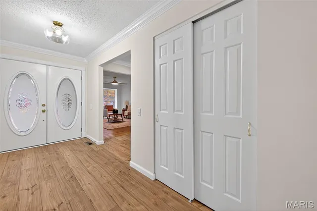 $550,000 | 805 Phaeton Drive, Manchester, MO 63021