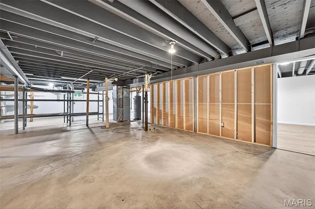 $550,000 | 805 Phaeton Drive, Manchester, MO 63021