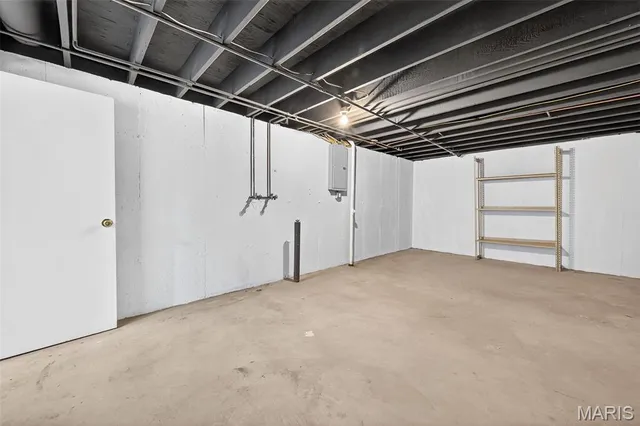 $550,000 | 805 Phaeton Drive, Manchester, MO 63021