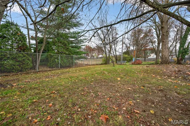 $550,000 | 805 Phaeton Drive, Manchester, MO 63021