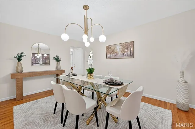 $550,000 | 805 Phaeton Drive, Manchester, MO 63021