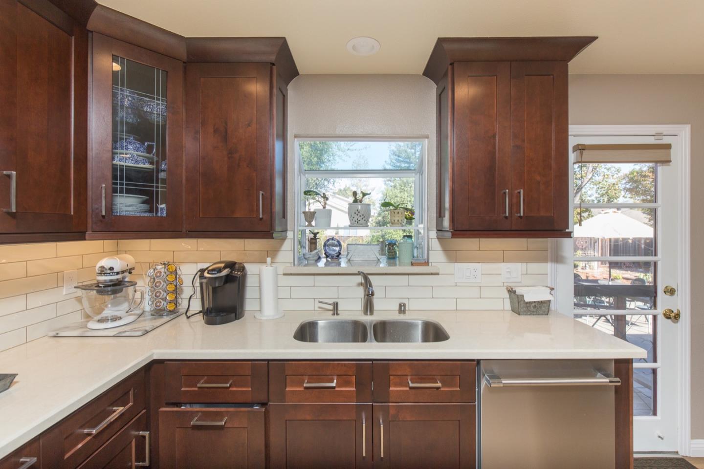 21901 McClellan Road Cupertino, CA 95014 - Photo 19 of 25 Gallery Image 19