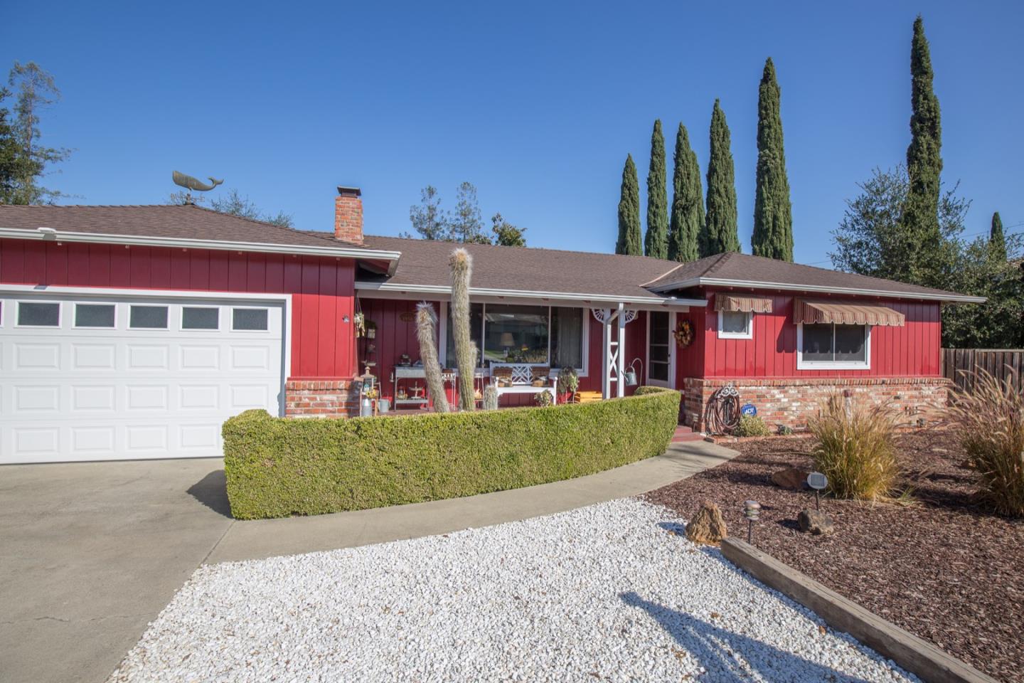 21901 McClellan Road Cupertino, CA 95014 - Photo 3 of 25 Gallery Image 3
