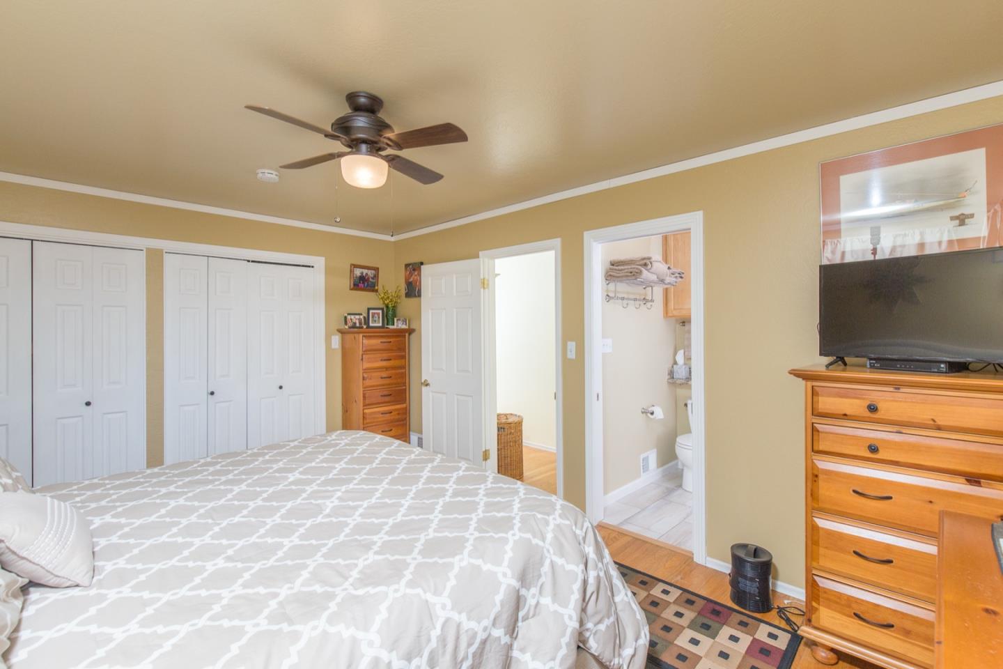 21901 McClellan Road Cupertino, CA 95014 - Photo 9 of 25 Gallery Image 9