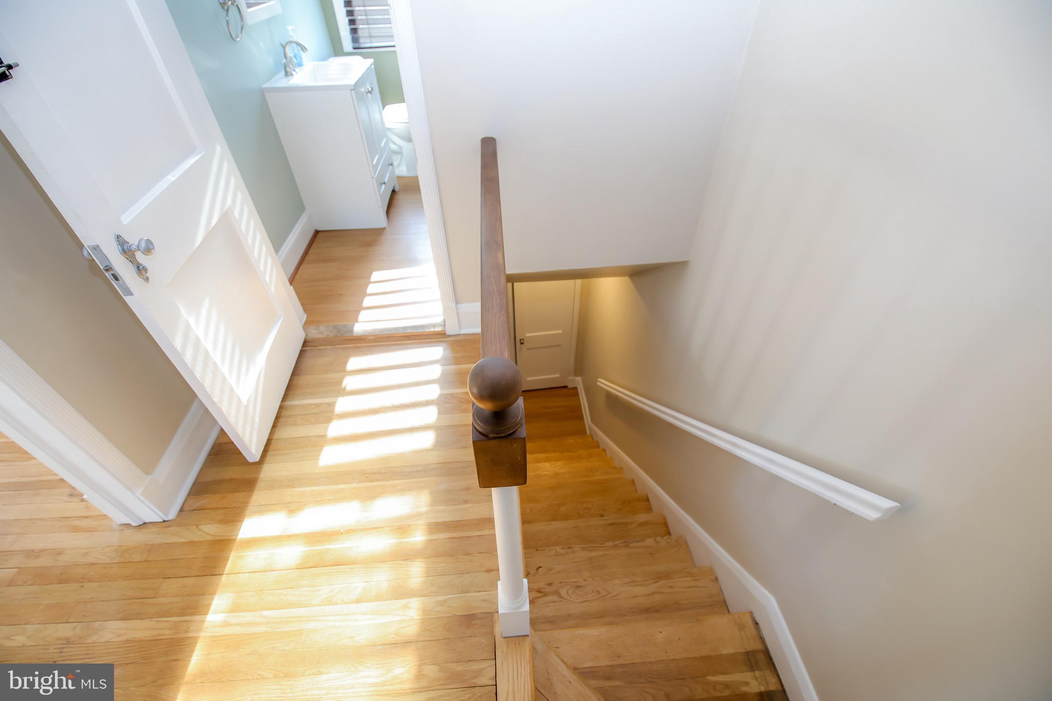 331 Westshire Road Baltimore, MD 21229 - Photo 12 of 42 Upper level
