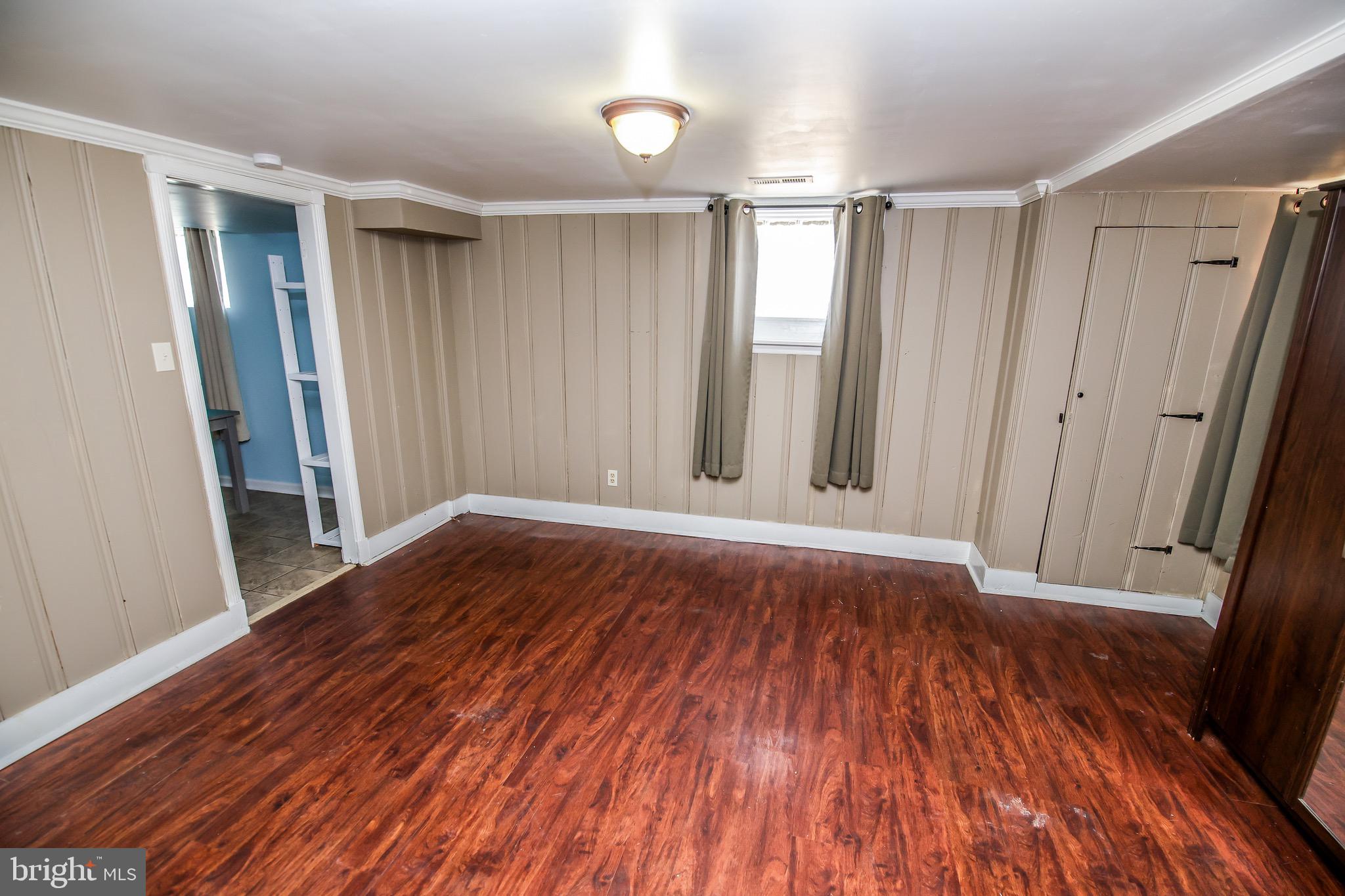 331 Westshire Road Baltimore, MD 21229 - Photo 24 of 42 Lower level in-law suite