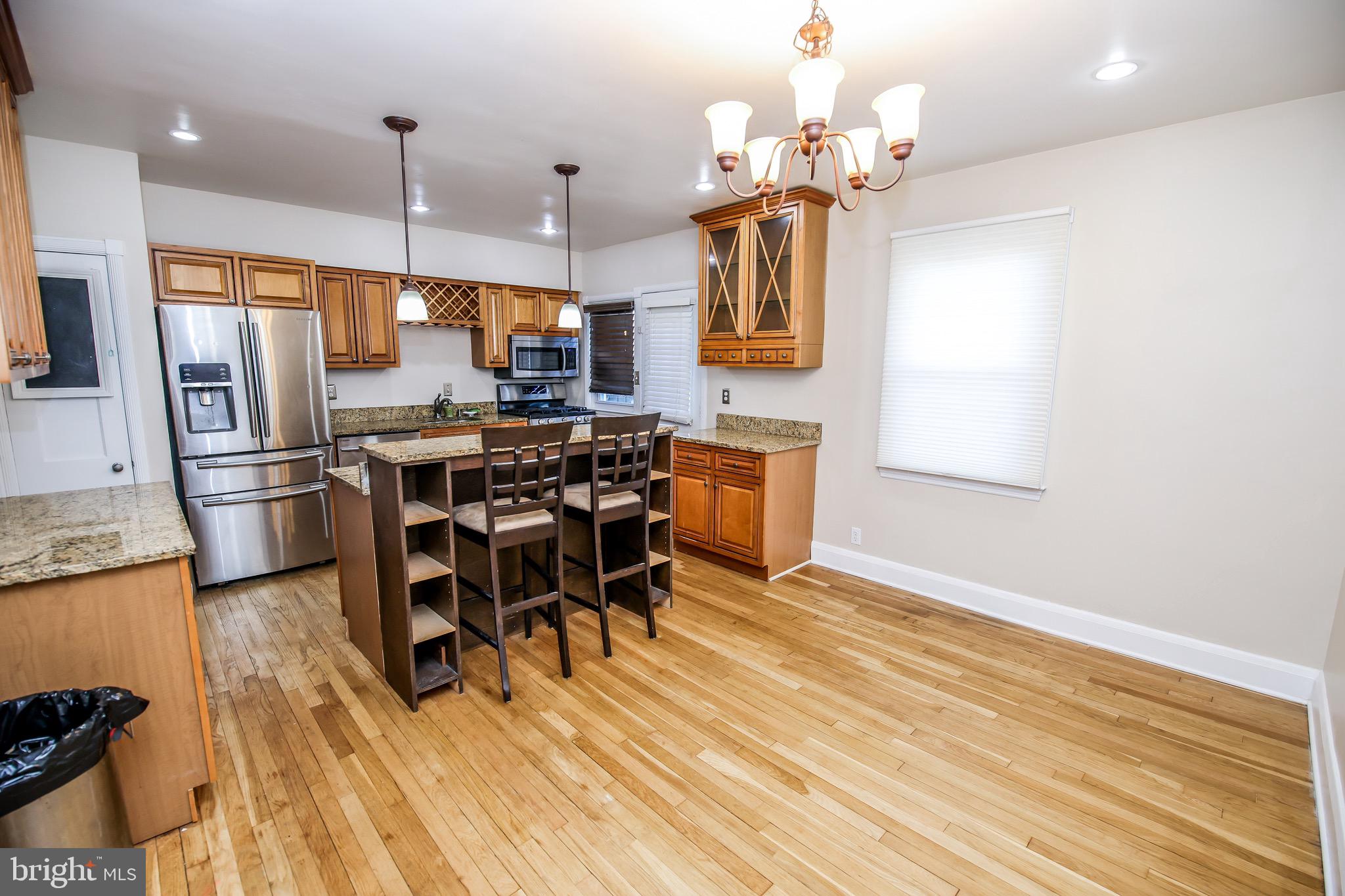 331 Westshire Road Baltimore, MD 21229 - Photo 5 of 42 Kitchen/dining