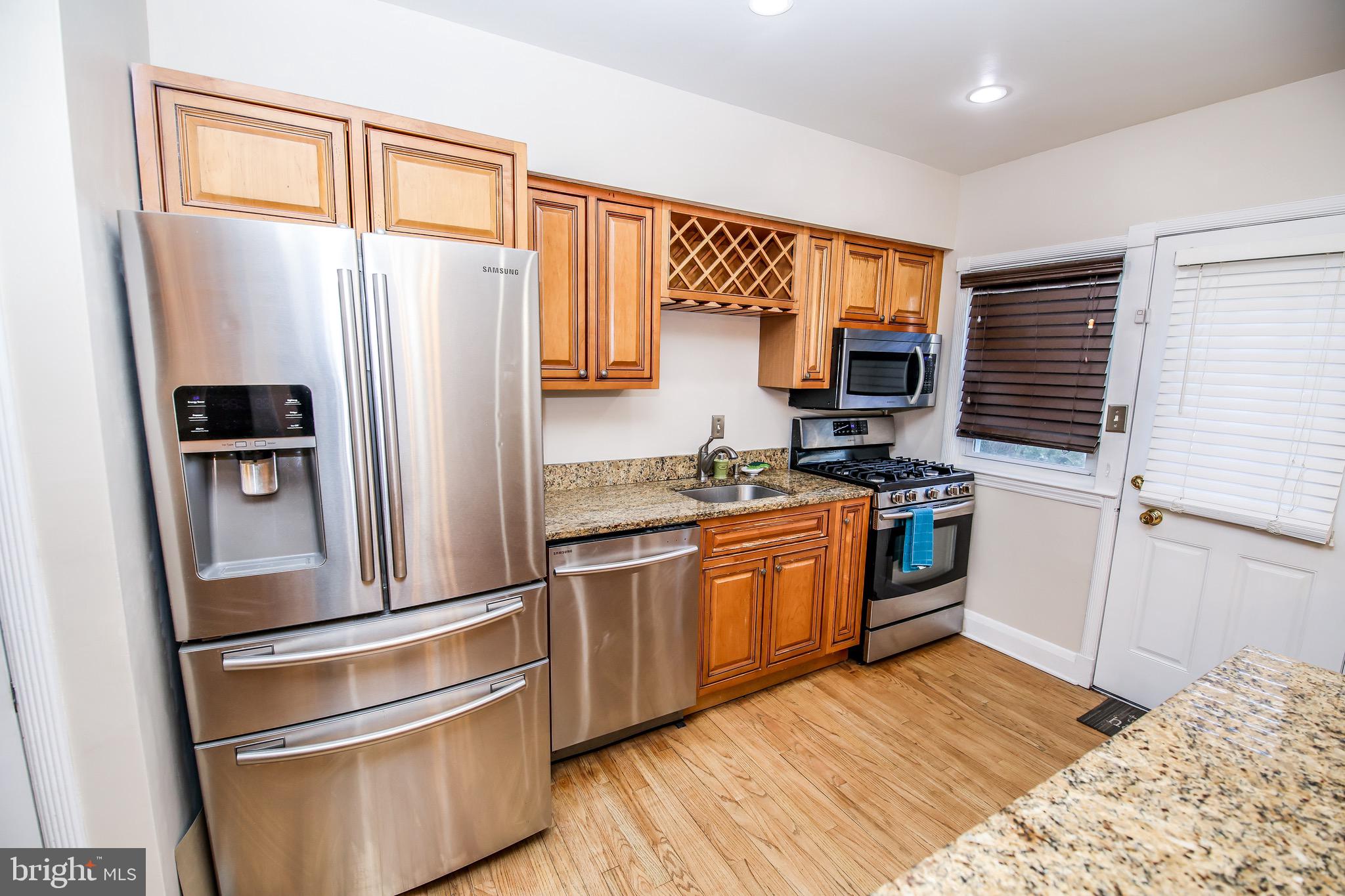 331 Westshire Road Baltimore, MD 21229 - Photo 8 of 42 Kitchen