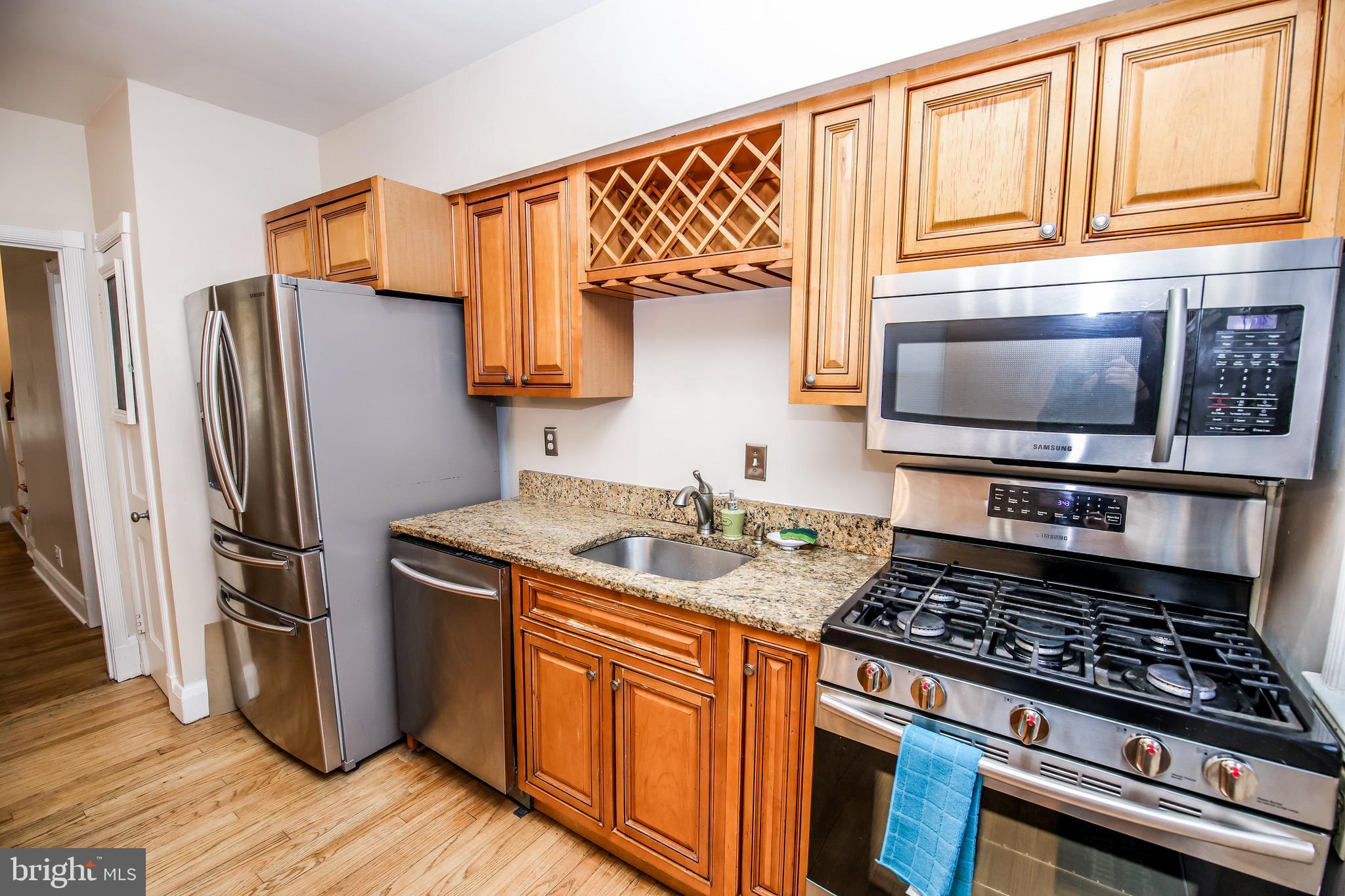 331 Westshire Road Baltimore, MD 21229 - Photo 9 of 42 Kitchen