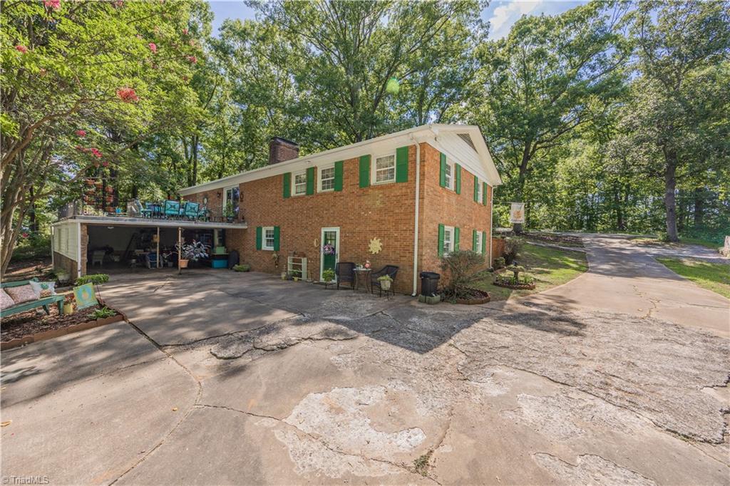 328 Oakgrove Road Asheboro, NC 27205 - Photo 41 of 47 Gallery Image 41