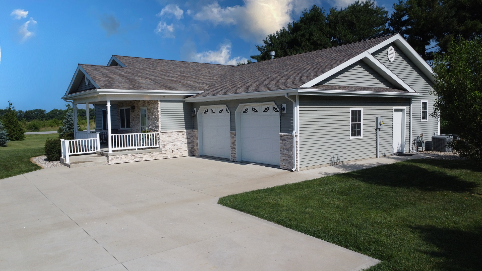 112 North Street Crescent City, IL 60928 - Photo 2 of 74