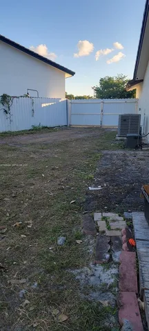 $750,000 | 5861 Northwest 201st Lane, Hialeah, FL 33015