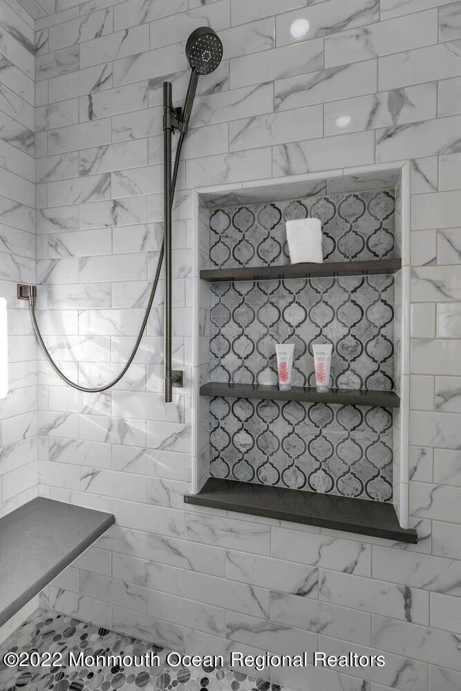 140 Cherry Tree Farm Road Middletown, NJ 07748 - Photo 25 of 40 Master Bathroom