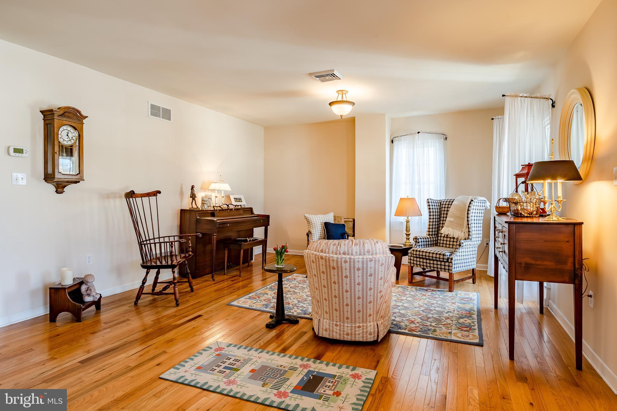962 West Cedarville Road Pottstown, PA 19465 - Photo 3 of 31 Gallery Image 3