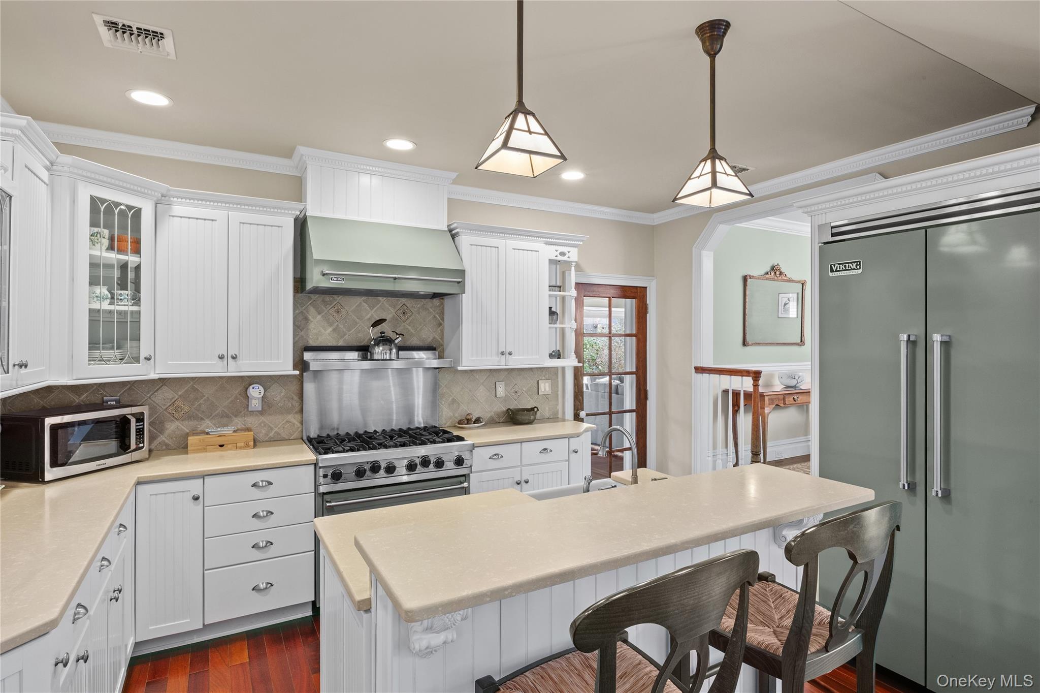 150 Quaker Path Setauket, NY 11733 - Photo 14 of 40