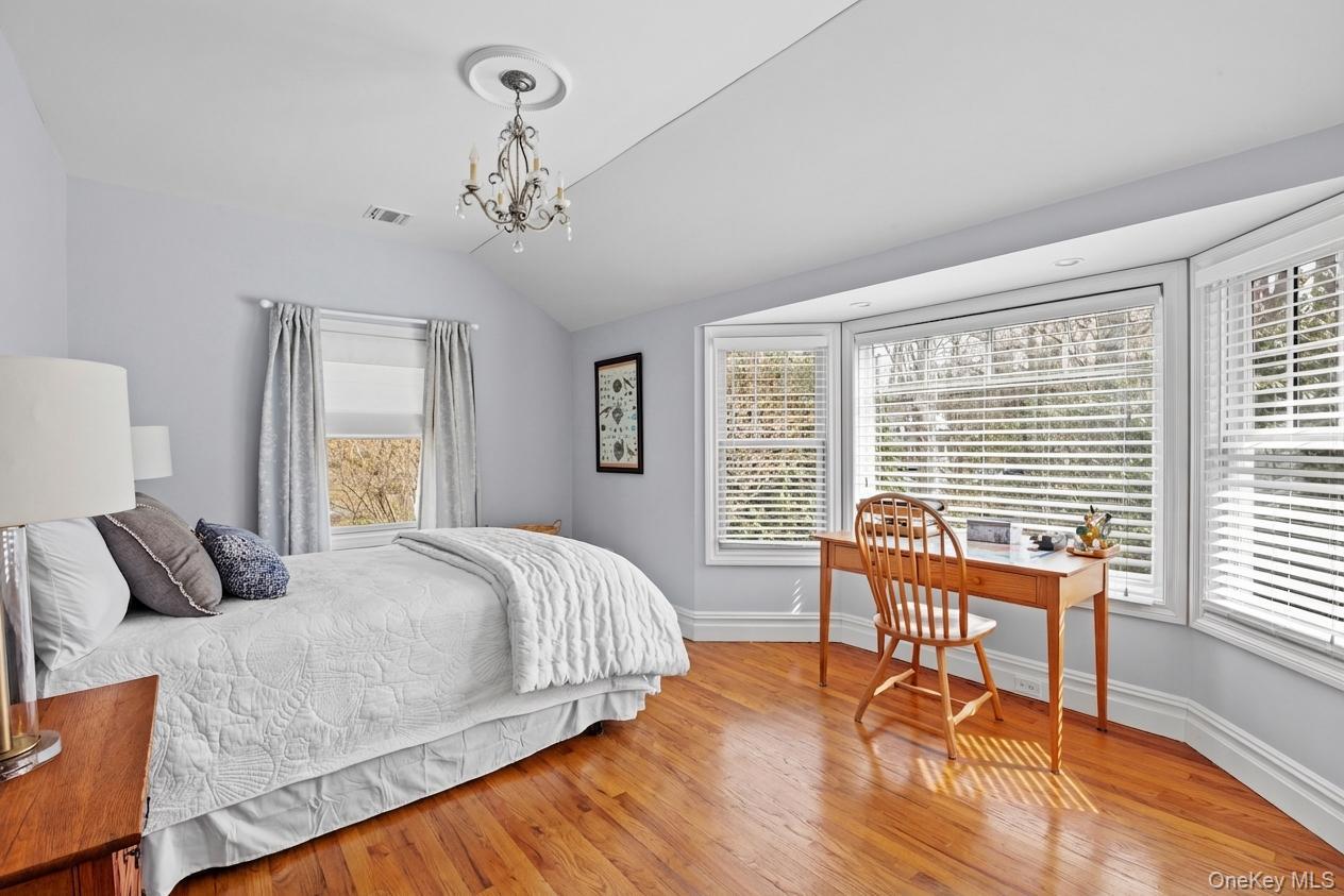 150 Quaker Path Setauket, NY 11733 - Photo 25 of 40