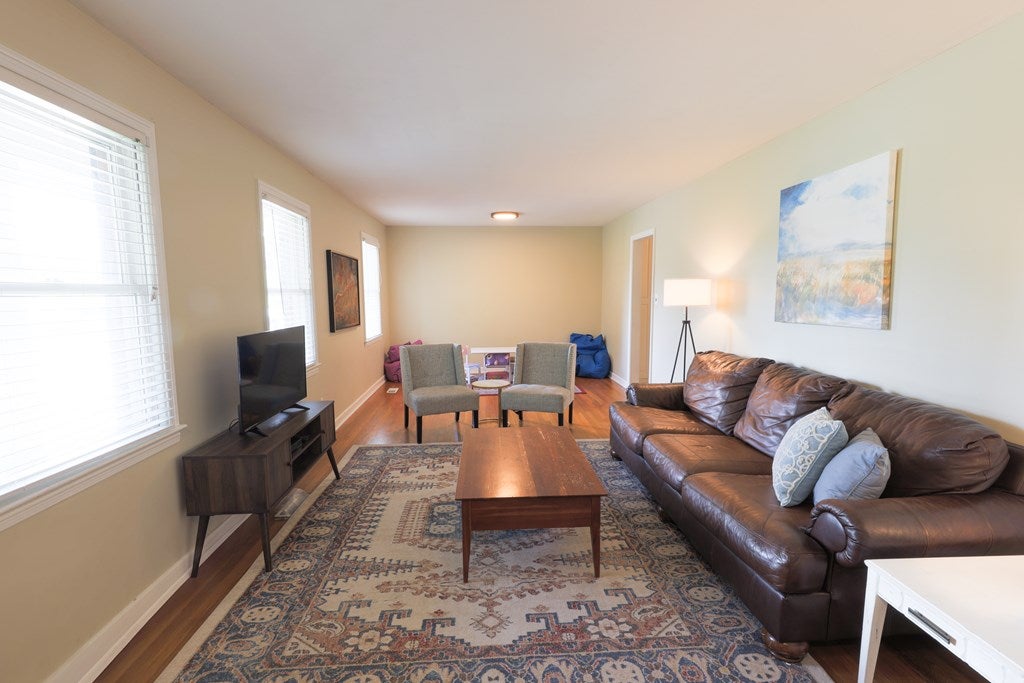 809 Gornto Road Valdosta, GA 31602 - Photo 6 of 34 Gallery Image 6