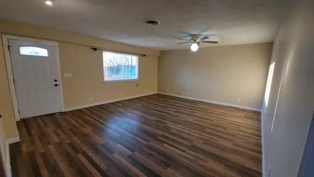 $1,600 | 707 Lewis Drive, Burnet, TX 78611