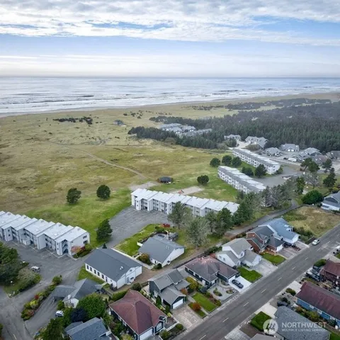 $149,000 | 210 26th Street Northwest, Unit 106, Long Beach, WA 98631