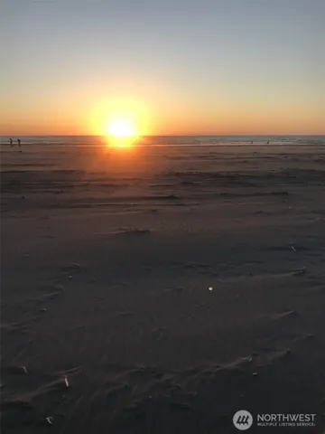 $149,000 | 210 26th Street Northwest, Unit 106, Long Beach, WA 98631