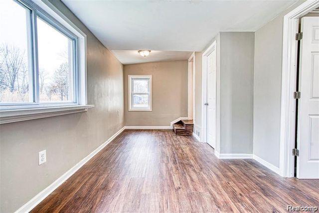 50563 Mott Road Belleville, MI 48111 - Photo 13 of 14
