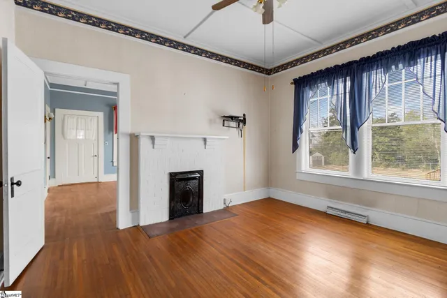 $275,000 | 304 Cedar Street, Clinton, SC 29325