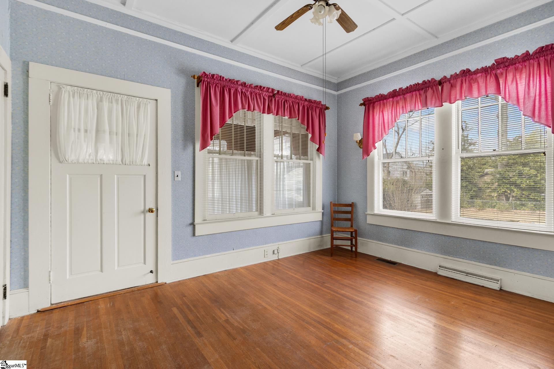 304 Cedar Street Clinton, SC 29325 - Photo 21 of 44