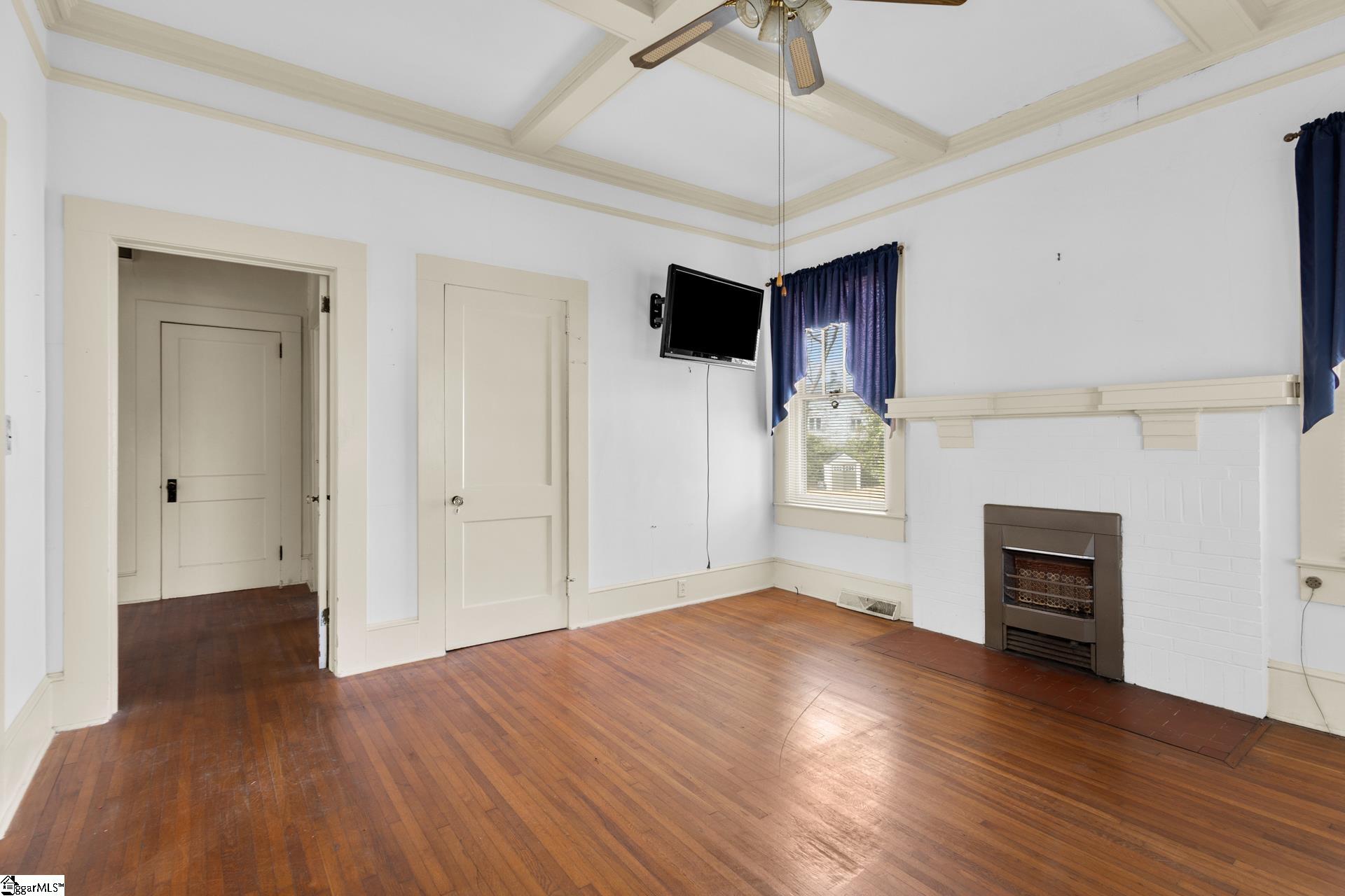 304 Cedar Street Clinton, SC 29325 - Photo 31 of 44