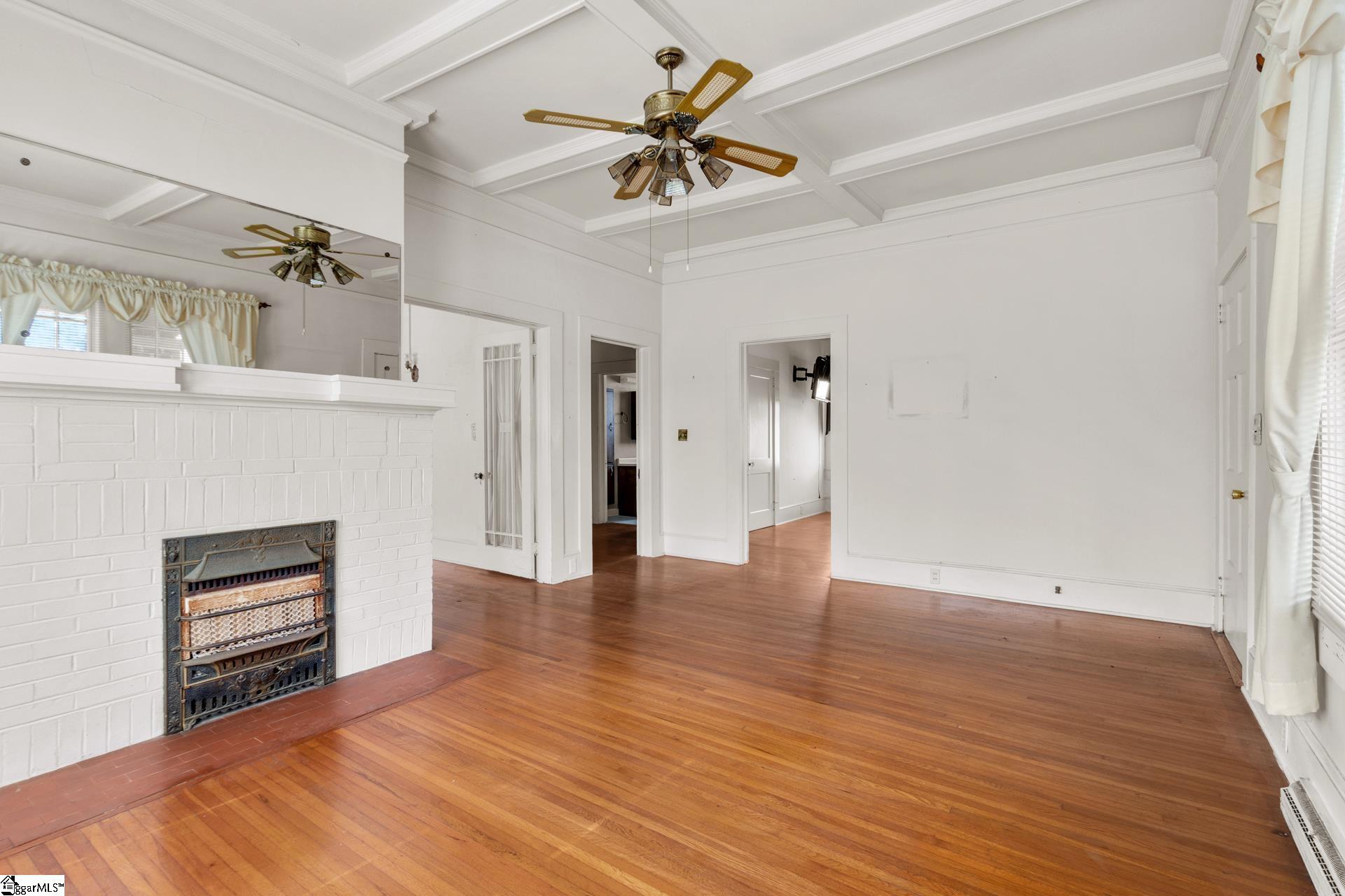 304 Cedar Street Clinton, SC 29325 - Photo 7 of 44