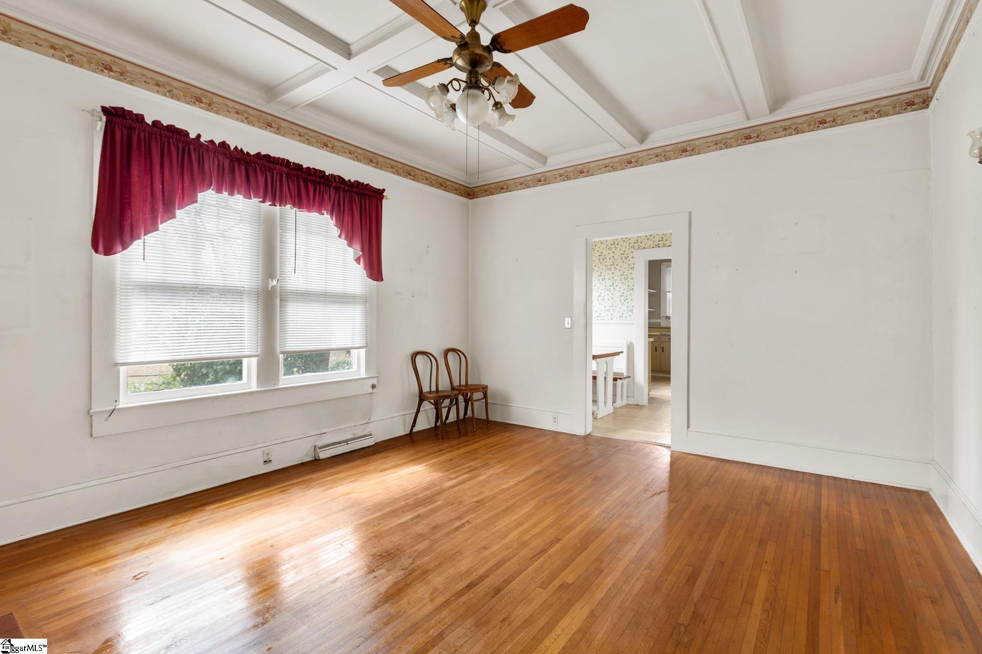 304 Cedar Street Clinton, SC 29325 - Photo 10 of 44