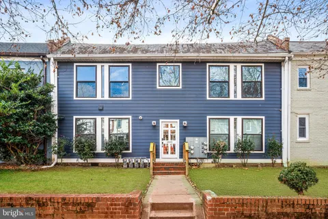 $385,000 | 1605 F Street Northeast, Unit 4, Washington, DC 20002