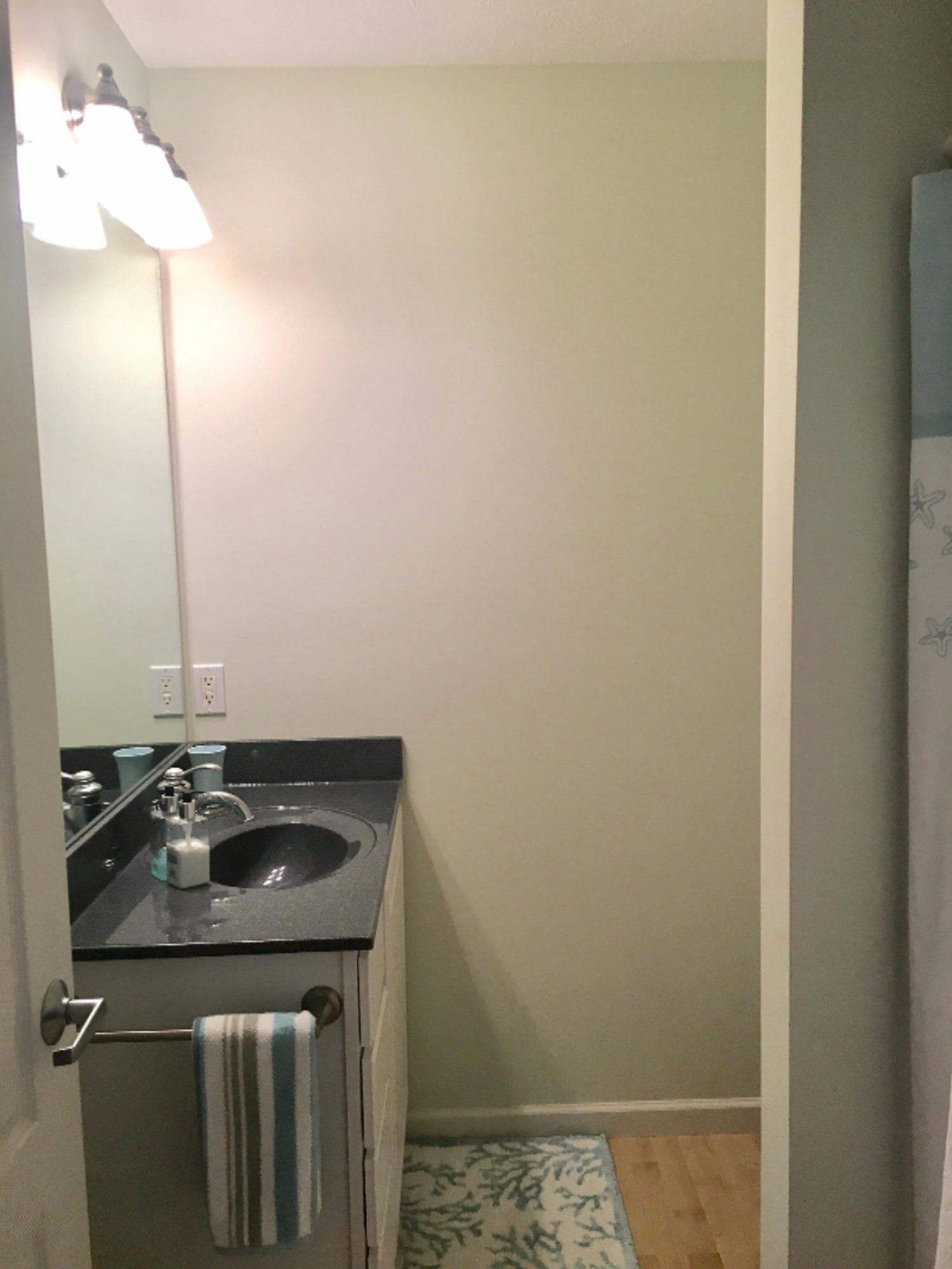 626 Ravine Drive Manistee, MI 49660 - Photo 17 of 29 Full Bath